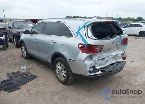 2019 Kia Sorento 3.3L Lx из США, поврежденный, VIN 5XYPG4A5XKG447654
